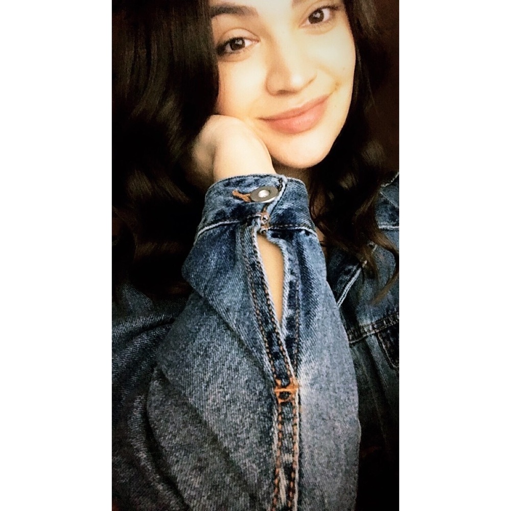 Meet your Posher, Nicole